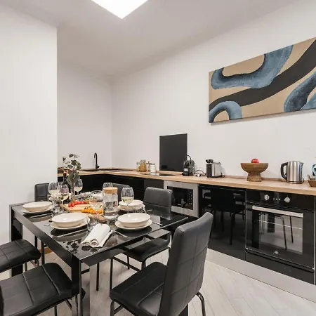 The Best Rent Spacious In Barberini Area Apartment Rome